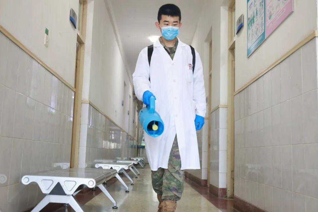 鼠生肖最旺财运的颜色