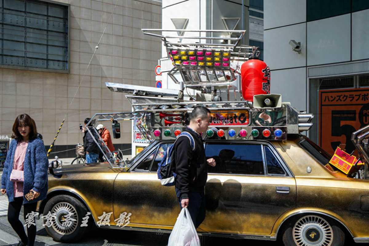 手背有痣的手相,占有欲极强?