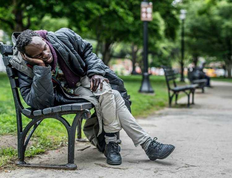 武汉“最牛皮肤科”提醒:脸上有斑别这样做,小心皮肤反黑