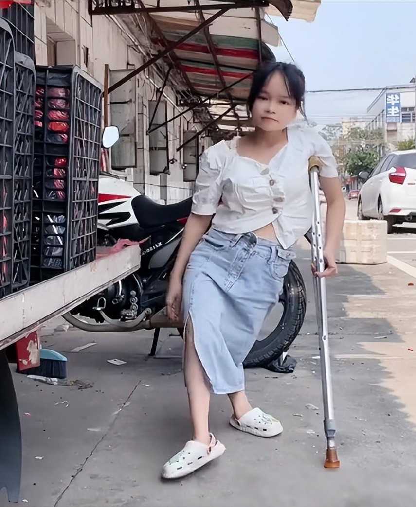 “中考成绩不理想”，就业前景还是一片迷茫？这一份指南，随缘送